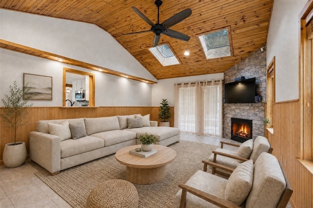 9 Robinhood Road Tyngsborough, MA 01879 - Photo 9 of 41