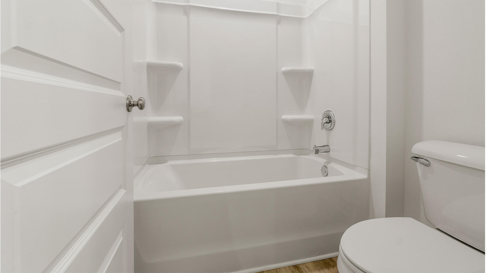 81 Bluebeech Street Freeport, FL 32439 - Photo 22 of 40 81_Bluebeech_Street_21_Bathroom