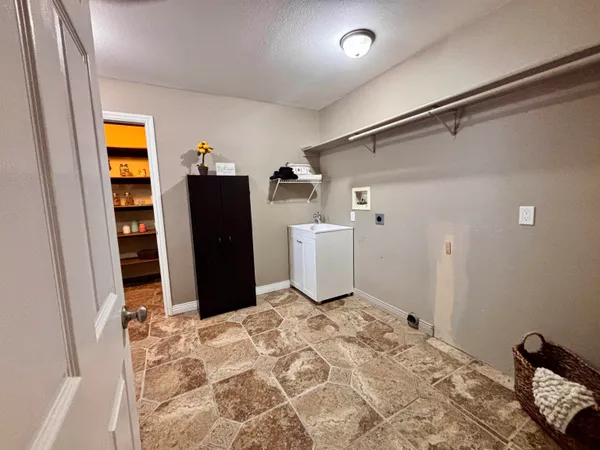 $465,000 | 280 Juniper Street, Buffalo, WY 82834