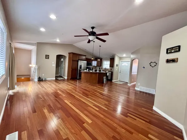 $465,000 | 280 Juniper Street, Buffalo, WY 82834