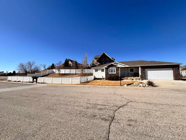 $465,000 | 280 Juniper Street, Buffalo, WY 82834