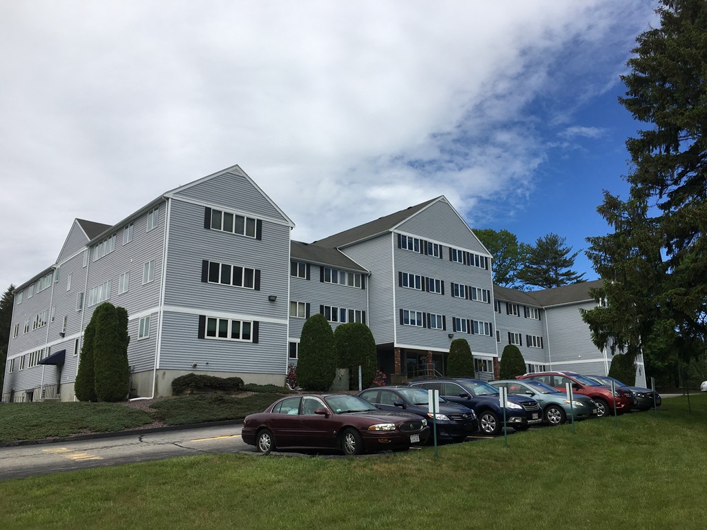 36 Dunham Road, Unit 202 Beverly, MA 01915 - Photo 16 of 19 Gallery Image 16