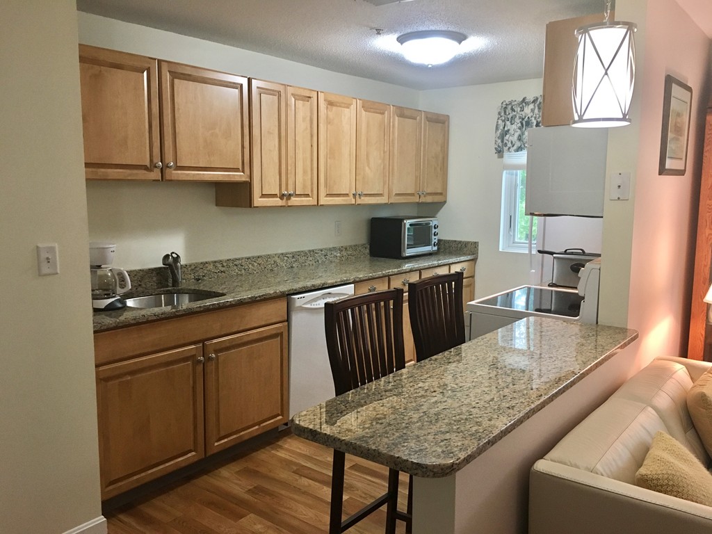 36 Dunham Road, Unit 202 Beverly, MA 01915 - Photo 8 of 19 Gallery Image 8