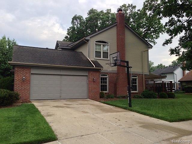 44746 Glengarry Road Canton, MI 48188 - Photo 37 of 38 side.jpg