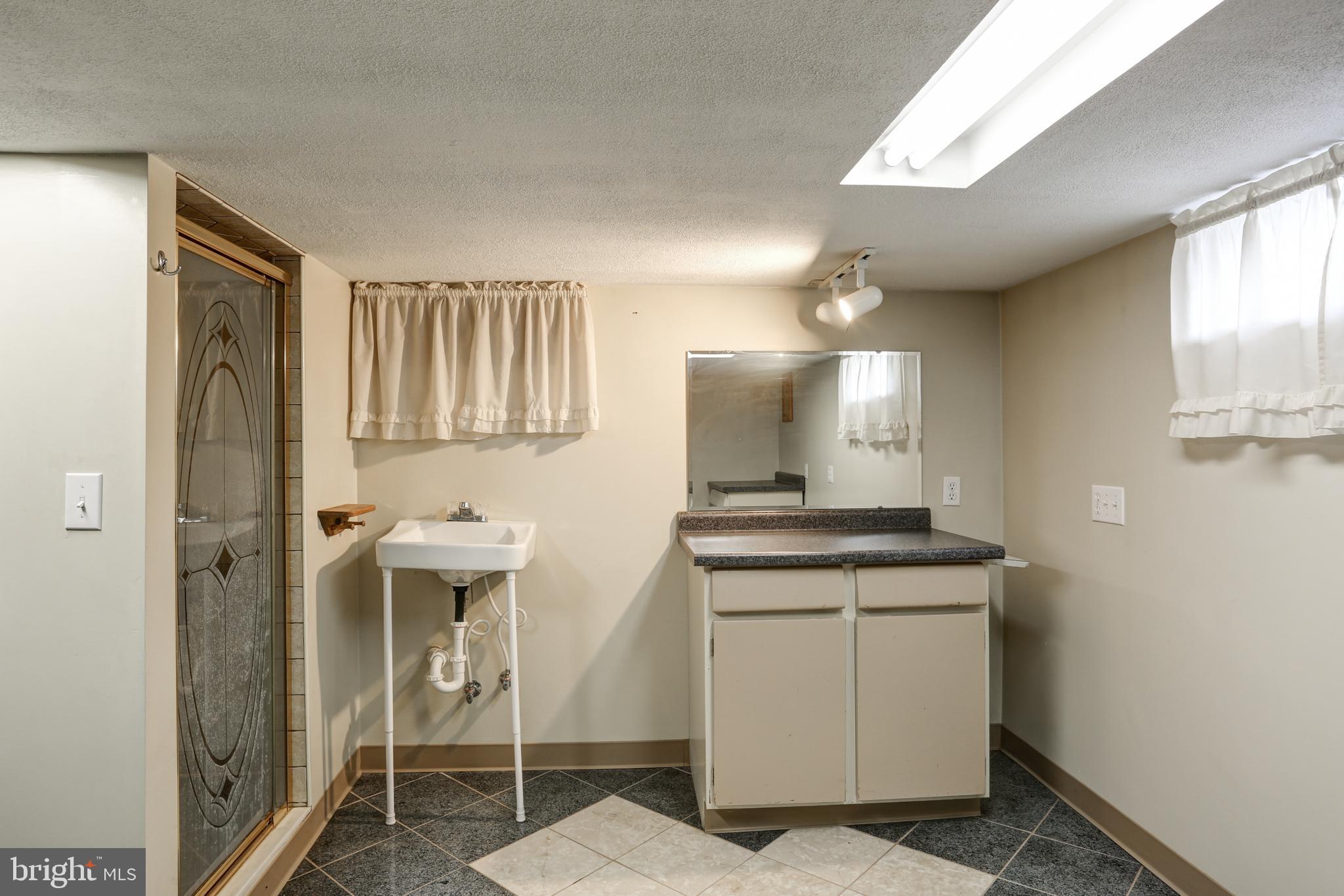 3301 Grandview Road Hanover, PA 17331 - Photo 21 of 28 Gallery Image 21
