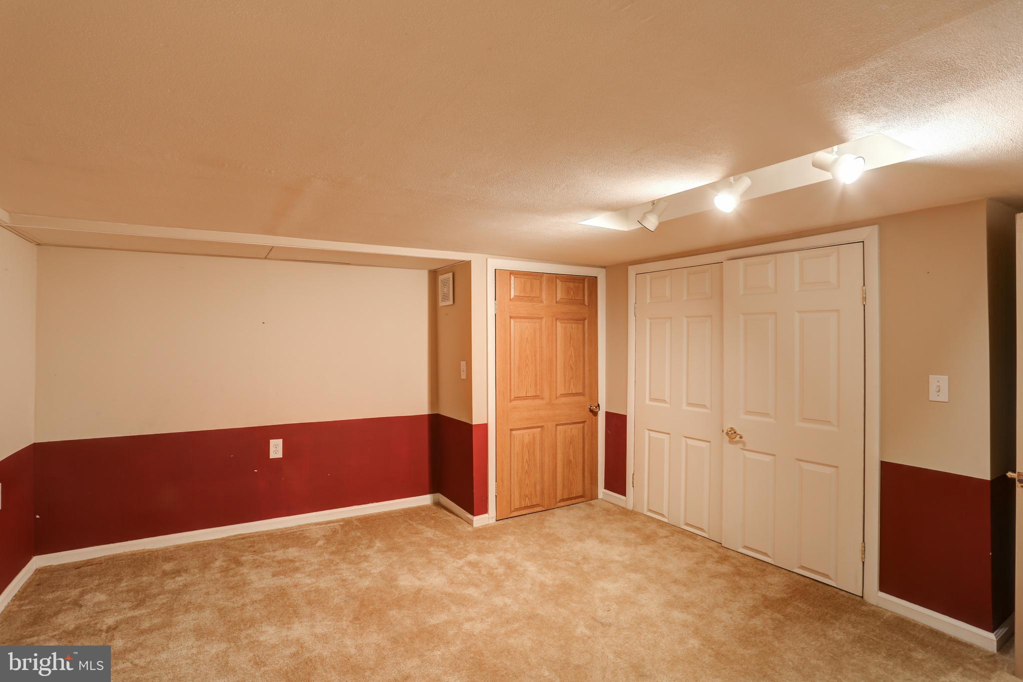 3301 Grandview Road Hanover, PA 17331 - Photo 23 of 28 Gallery Image 23