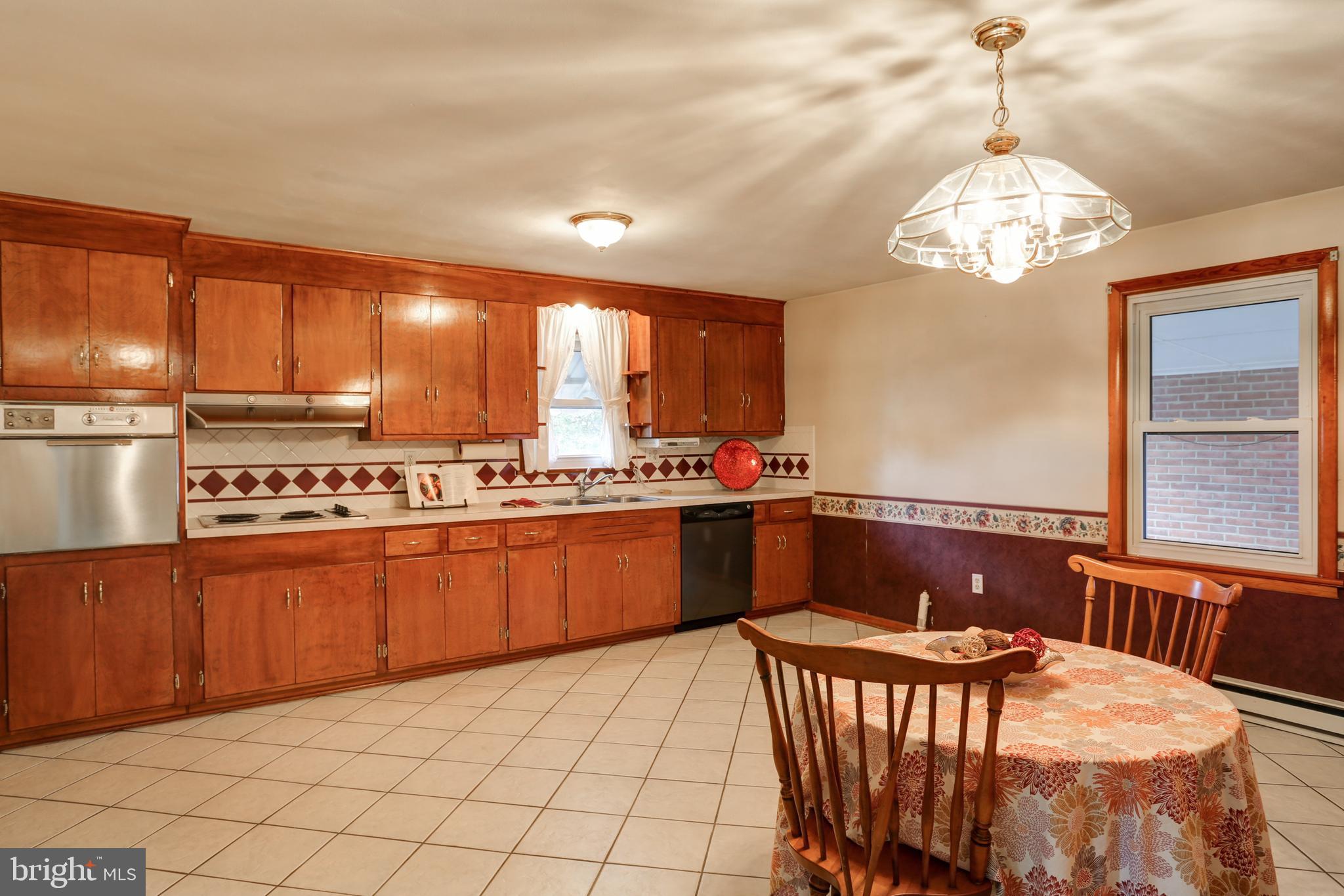 3301 Grandview Road Hanover, PA 17331 - Photo 8 of 28 Gallery Image 8