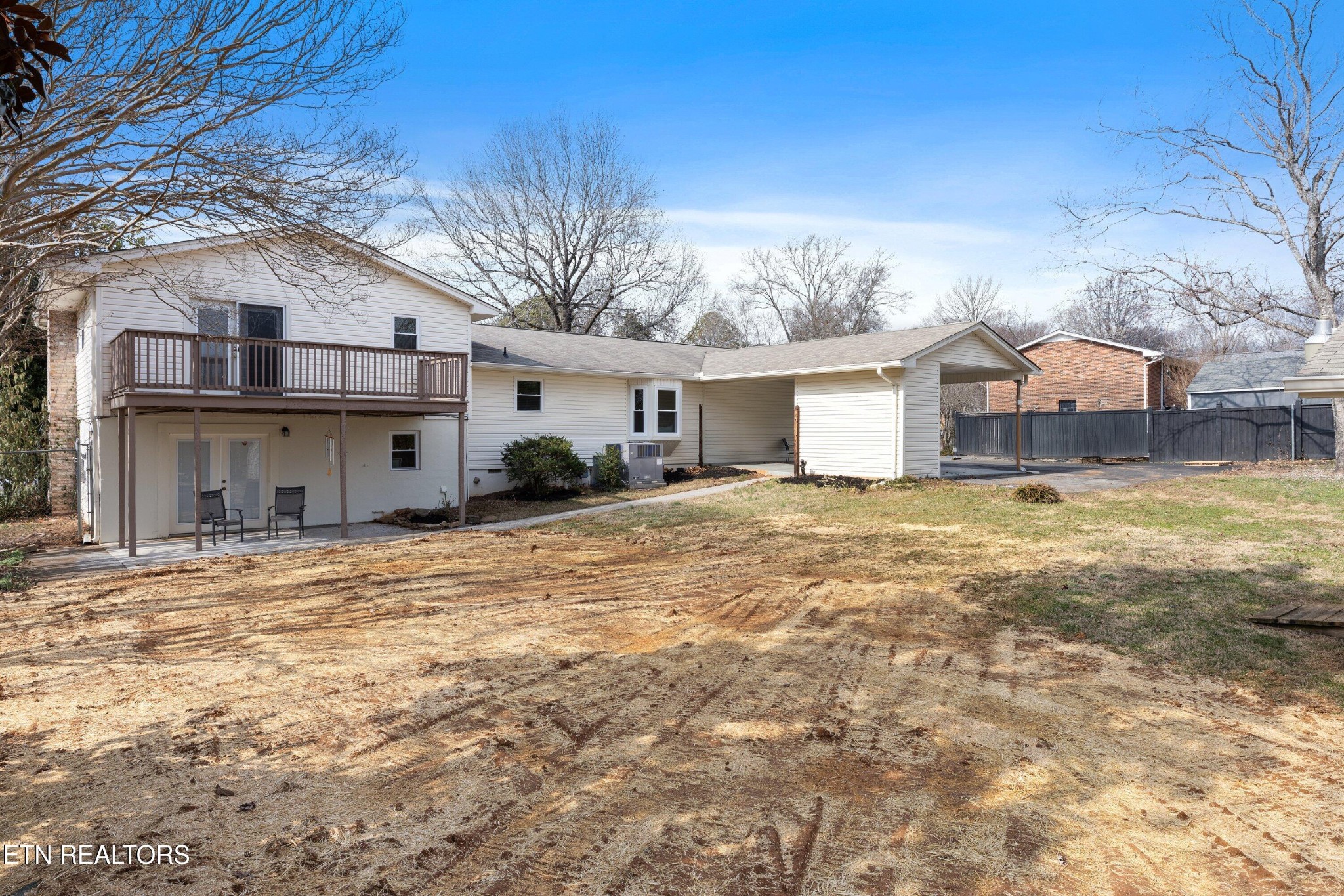 912 Naples Road Knoxville, TN 37923 - Photo 35 of 49 a view of a yard in front of house