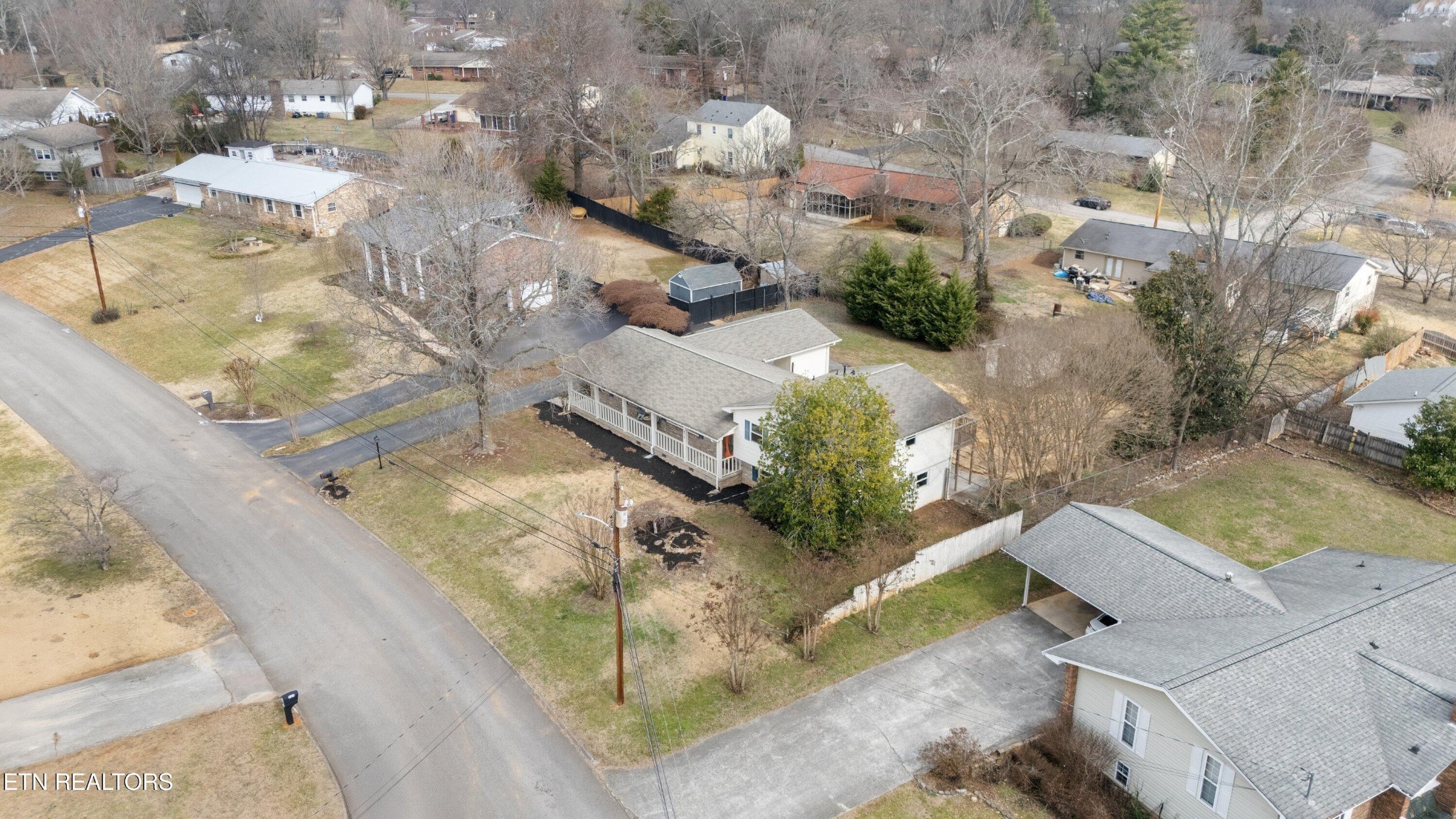912 Naples Road Knoxville, TN 37923 - Photo 39 of 49 an aerial view of residential houses with outdoor space