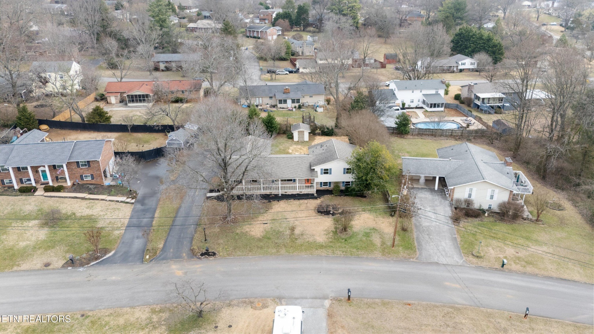 912 Naples Road Knoxville, TN 37923 - Photo 41 of 49 an aerial view of residential houses with outdoor space