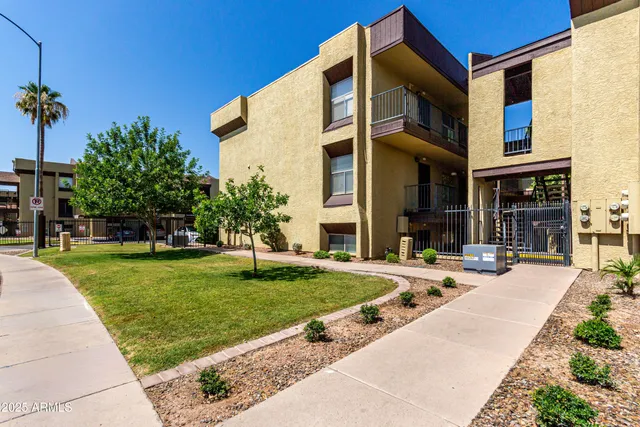 $169,000 | 461 West Holmes Avenue, Unit 350, Mesa, AZ 85210