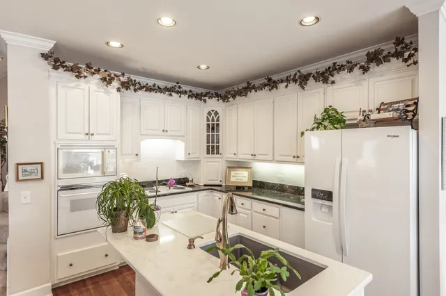 $1,200,000 | 111 Governors Point Boulevard, Hendersonville, TN 37075