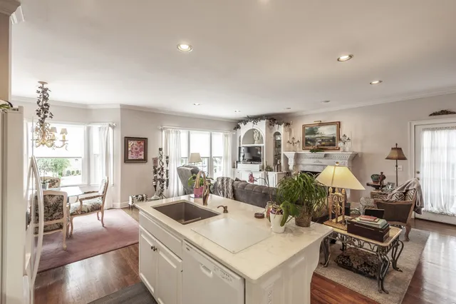 $1,200,000 | 111 Governors Point Boulevard, Hendersonville, TN 37075