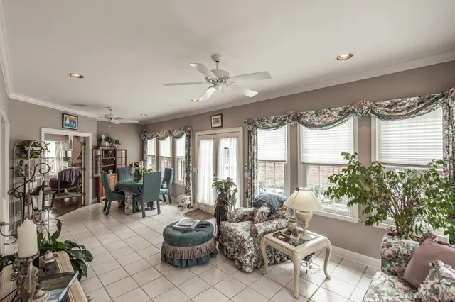 $1,200,000 | 111 Governors Point Boulevard, Hendersonville, TN 37075