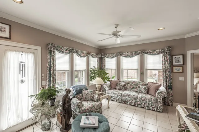 $1,200,000 | 111 Governors Point Boulevard, Hendersonville, TN 37075