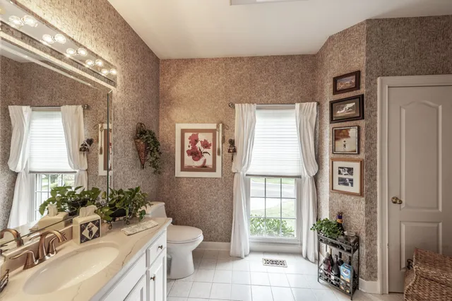 $1,200,000 | 111 Governors Point Boulevard, Hendersonville, TN 37075