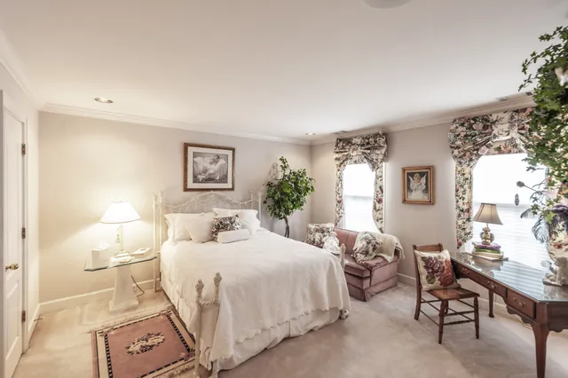 $1,200,000 | 111 Governors Point Boulevard, Hendersonville, TN 37075