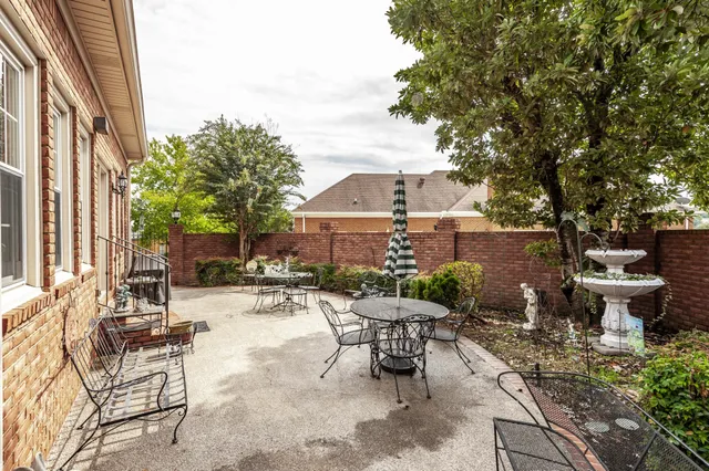 $1,200,000 | 111 Governors Point Boulevard, Hendersonville, TN 37075