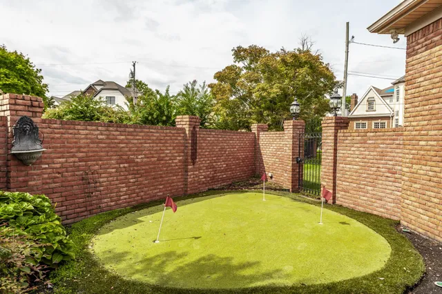 $1,200,000 | 111 Governors Point Boulevard, Hendersonville, TN 37075