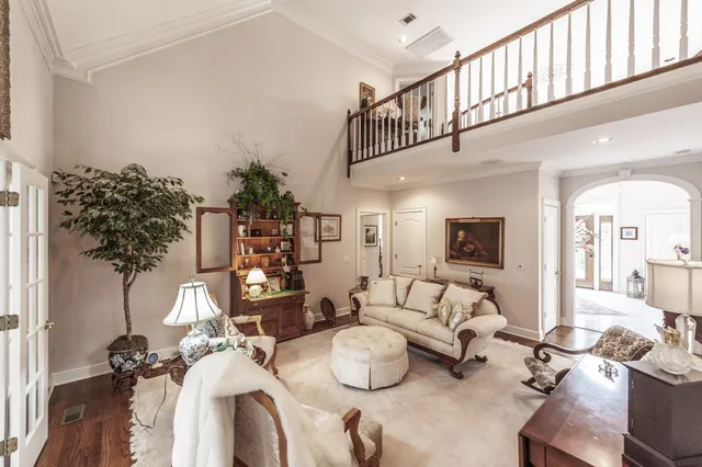 $1,200,000 | 111 Governors Point Boulevard, Hendersonville, TN 37075