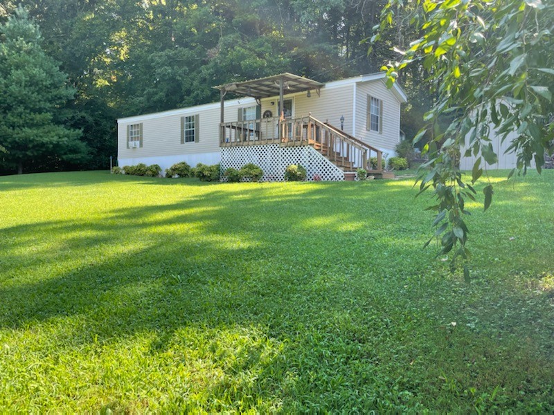 1020 Billy Easterly Road Byrdstown, TN 38549 - Photo 1 of 8 Gallery Image 1