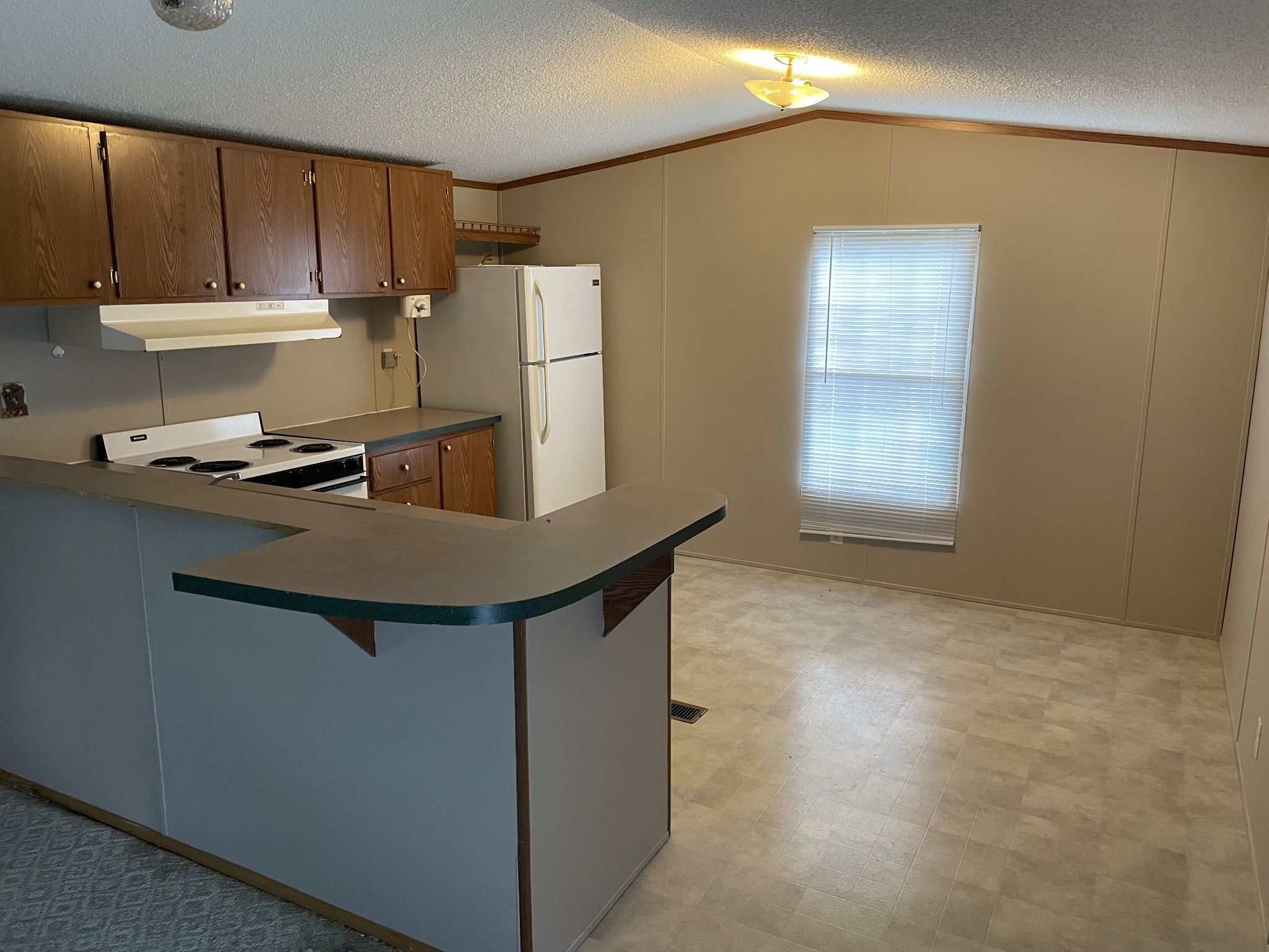 1020 Billy Easterly Road Byrdstown, TN 38549 - Photo 2 of 8 Gallery Image 2