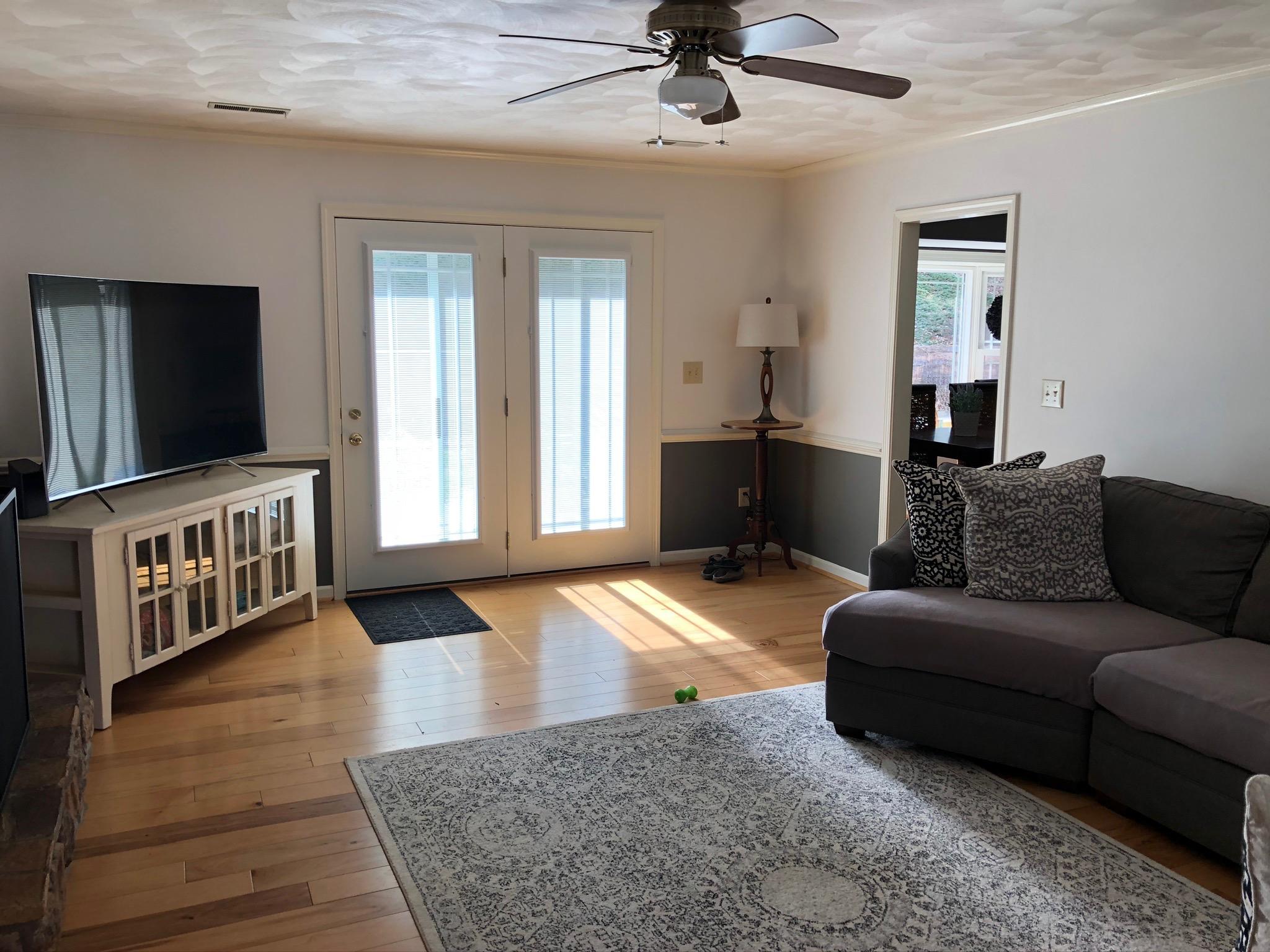1678 Millbridge Road Salem, VA 24153 - Photo 9 of 17 Great Room