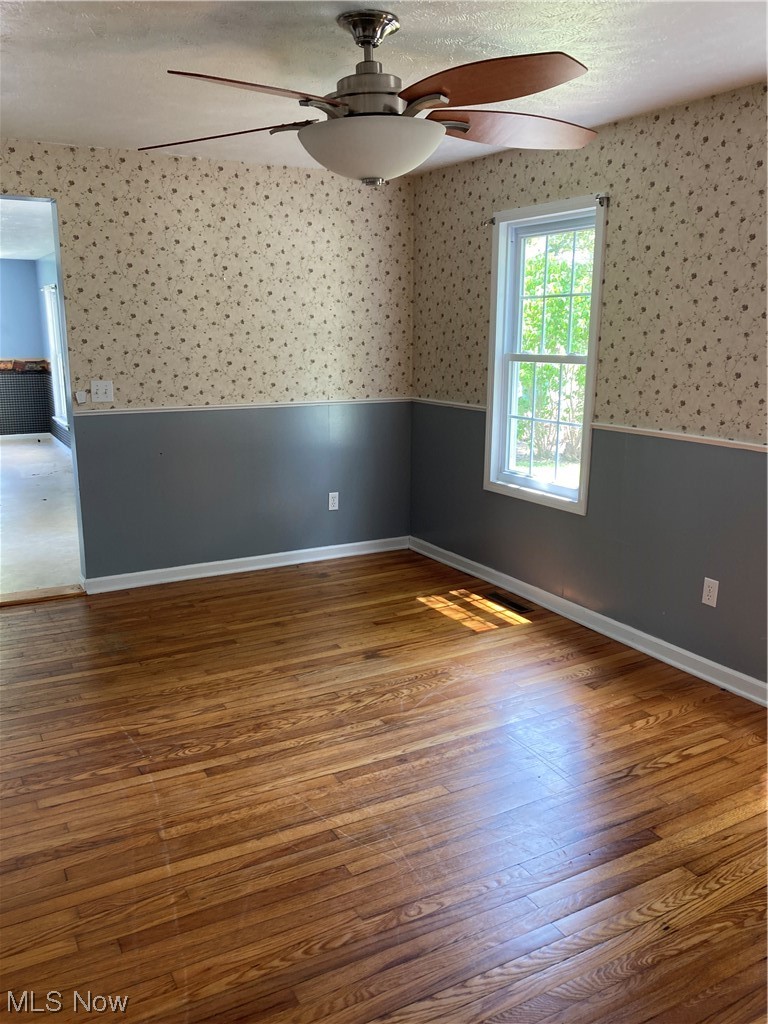 17322 Kinsman Road Middlefield, OH 44062 - Photo 22 of 35