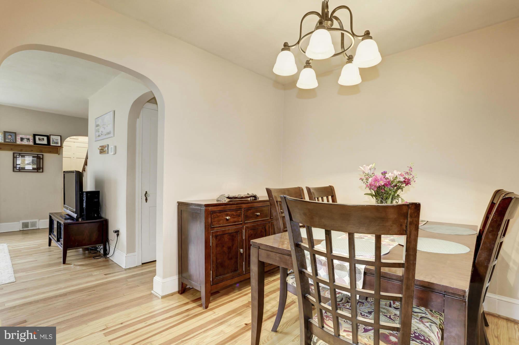213 Gibson Road Annapolis, MD 21401 - Photo 12 of 30 Graceful Period Arched Doorways