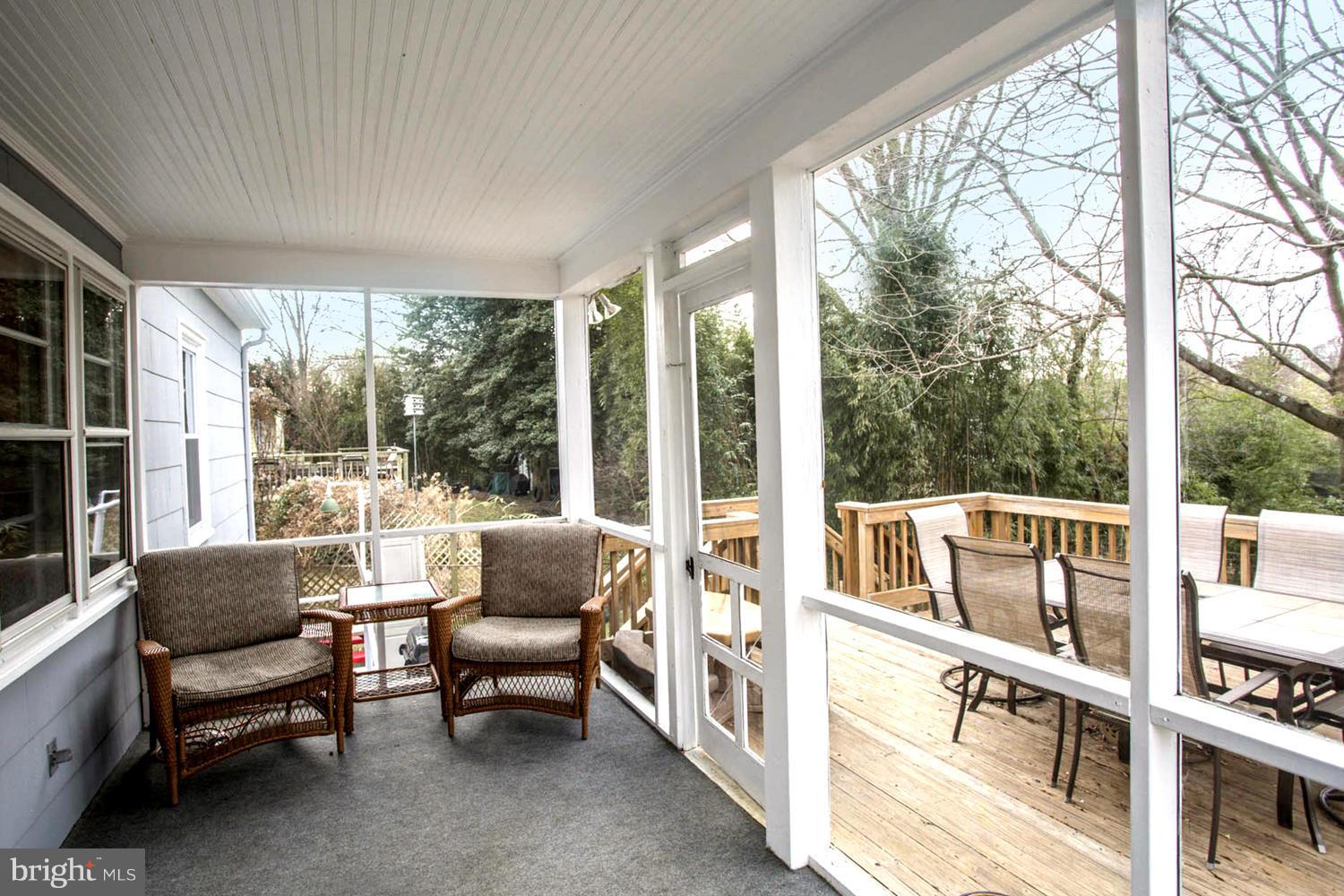 213 Gibson Road Annapolis, MD 21401 - Photo 4 of 30 Relax and Entertain Through the Chesapeake Seasons