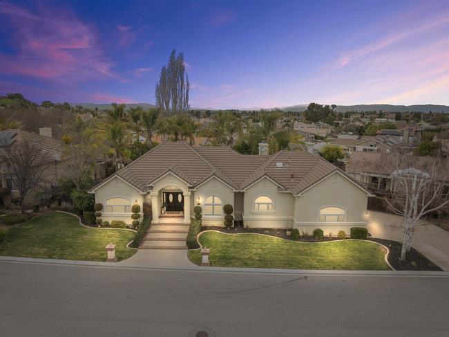 50 Ralphs Way Hollister, CA 95023 - Photo 2 of 61