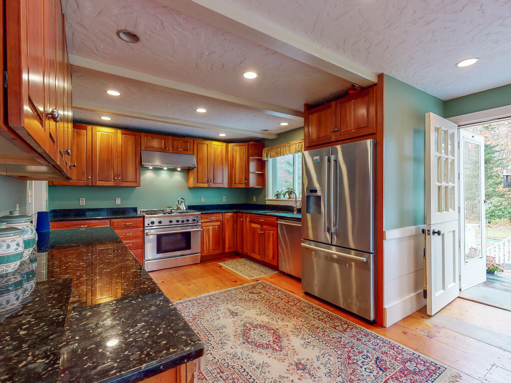 9 Winding Way Scarborough, ME 04074 - Photo 11 of 52 9WindingWay-Scarborough-10