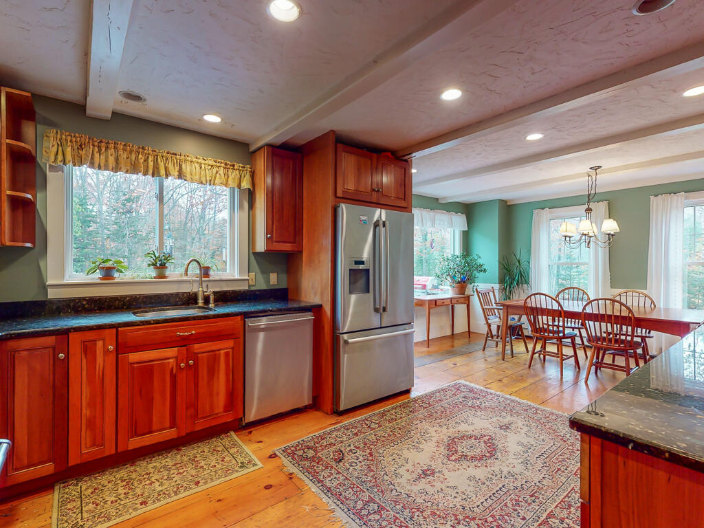 9 Winding Way Scarborough, ME 04074 - Photo 9 of 52 9WindingWay-Scarborough-07
