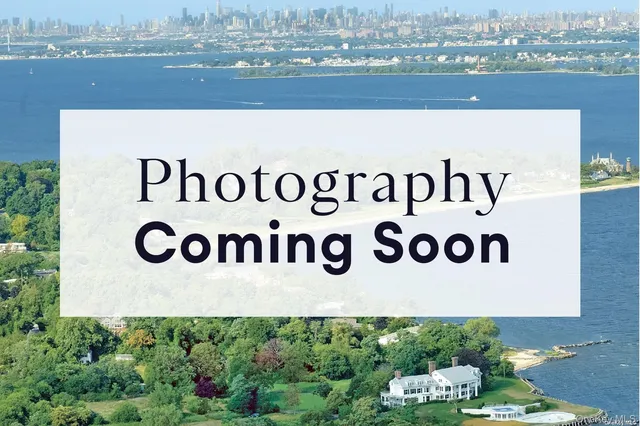 $1,899,000 | 497 Woodbury Road, Cold Spring Harbor, NY 11724