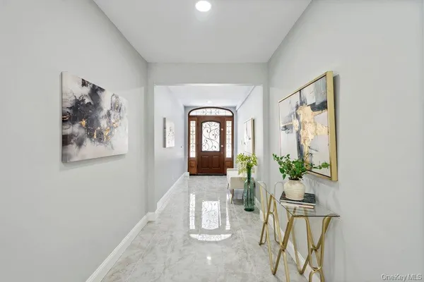 $1,899,000 | 497 Woodbury Road, Cold Spring Harbor, NY 11724