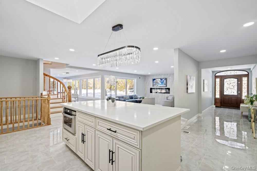 497 Woodbury Road Cold Spring Harbor, NY 11724 - Photo 21 of 47