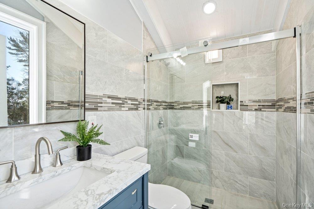 497 Woodbury Road Cold Spring Harbor, NY 11724 - Photo 26 of 47