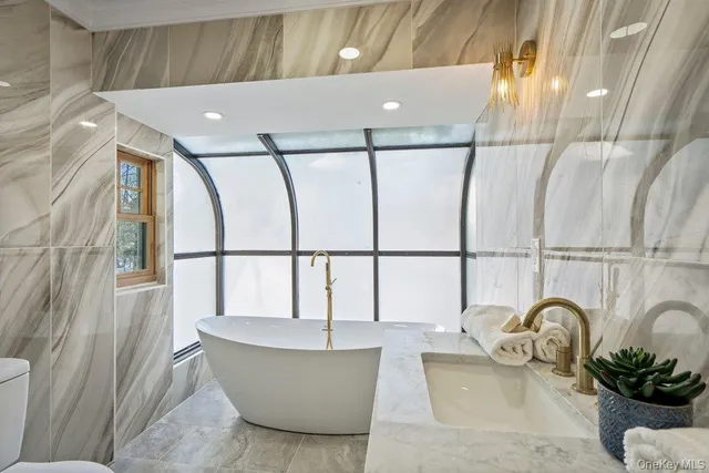 $1,899,000 | 497 Woodbury Road, Cold Spring Harbor, NY 11724