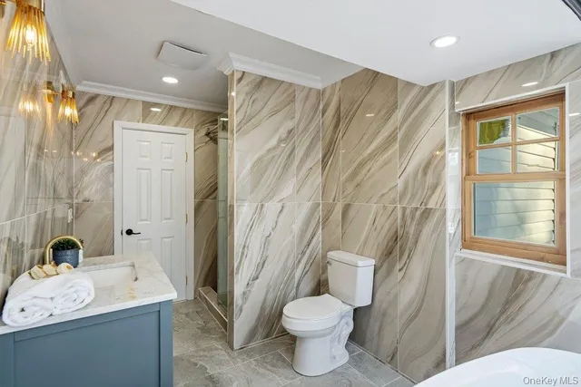 $1,899,000 | 497 Woodbury Road, Cold Spring Harbor, NY 11724