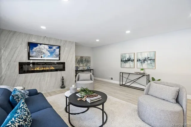 $1,899,000 | 497 Woodbury Road, Cold Spring Harbor, NY 11724