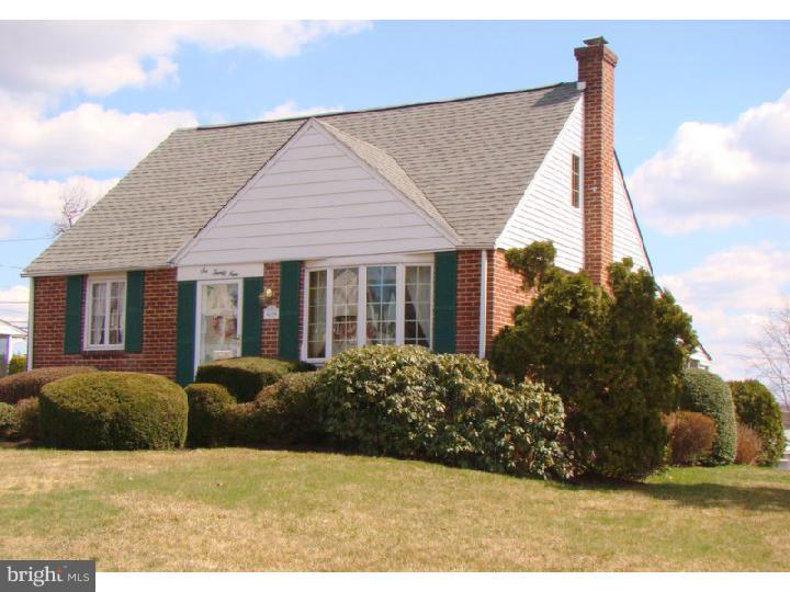 629 Topsfield Road Hatboro, PA 19040 - Photo 1 of 25 Exterior Front