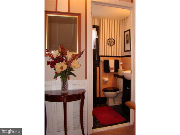 629 Topsfield Road Hatboro, PA 19040 - Photo 13 of 25 Bathroom