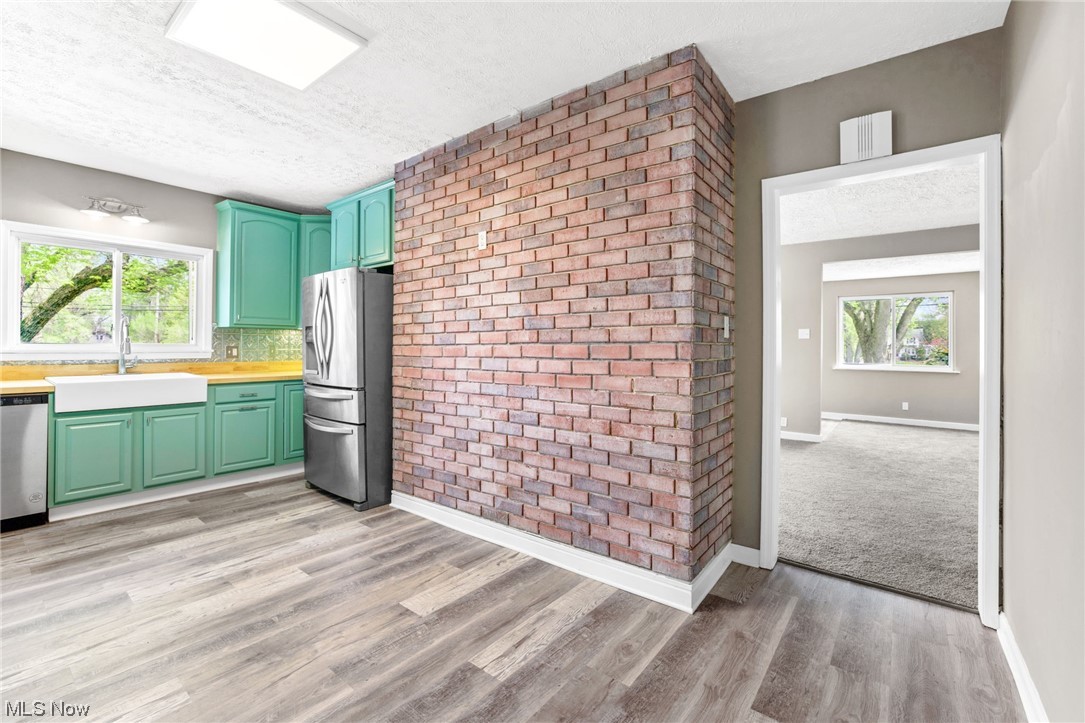 2528 Canton Road Akron, OH 44312 - Photo 17 of 32