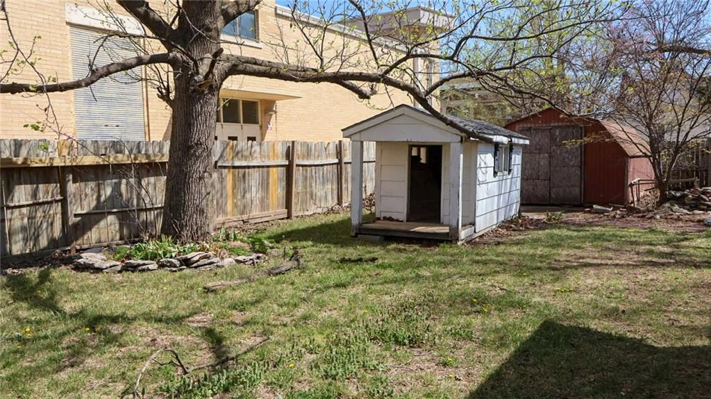 203 South Sycamore Street Iola, KS 66749 - Photo 16 of 19