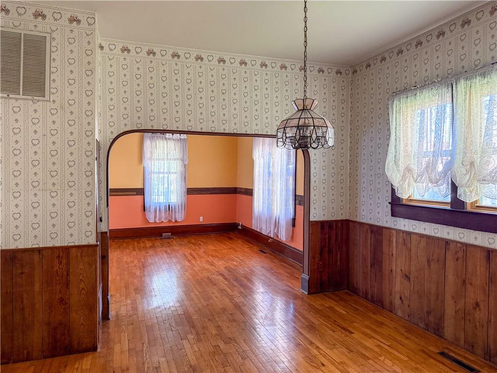 203 South Sycamore Street Iola, KS 66749 - Photo 7 of 19