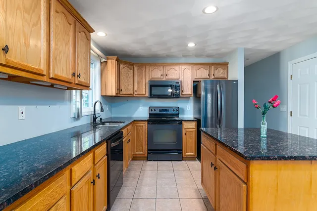 $500,000 | 99 Hilltop Drive, Johnston, RI 02919