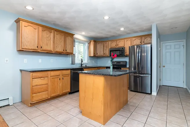 $500,000 | 99 Hilltop Drive, Johnston, RI 02919