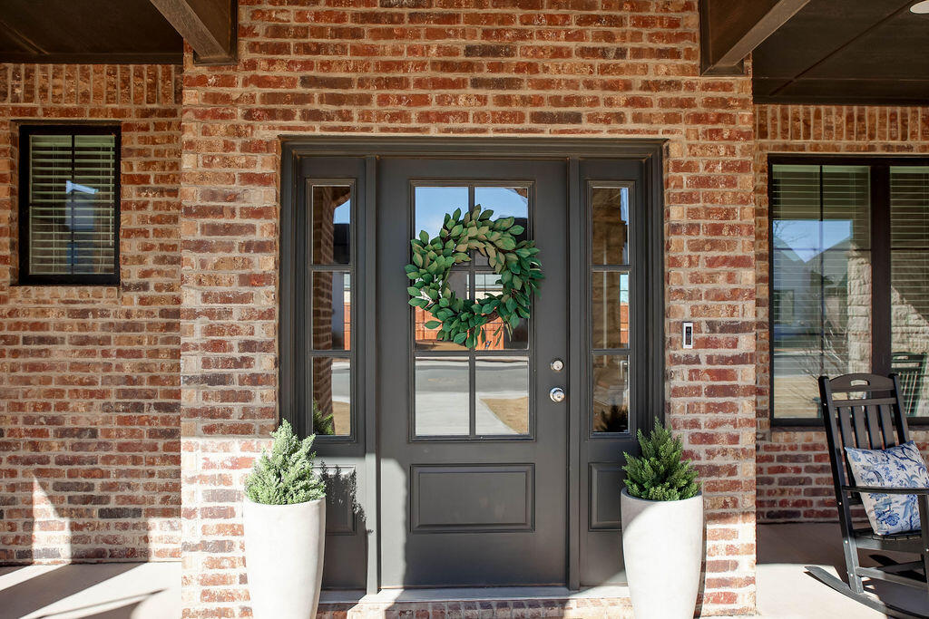 5854 111th Street Lubbock, TX 79424 - Photo 3 of 42 5854_111THST_ANNAPURDUE_2026-59