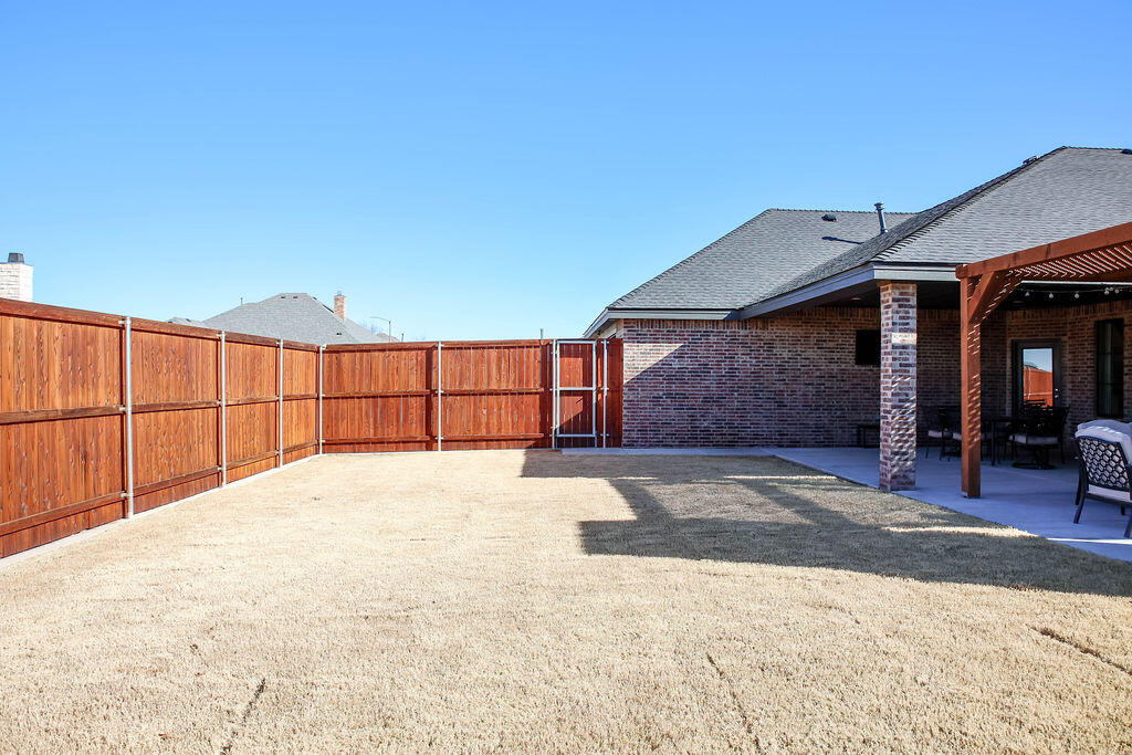 5854 111th Street Lubbock, TX 79424 - Photo 39 of 42 5854_111THST_ANNAPURDUE_2026-65