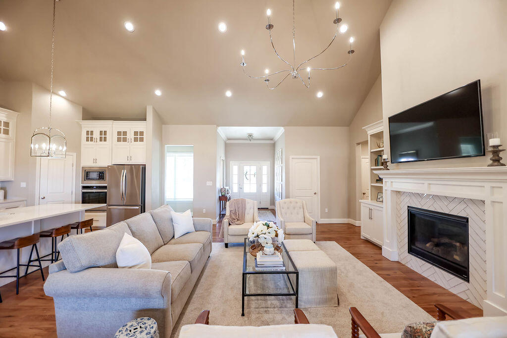 5854 111th Street Lubbock, TX 79424 - Photo 6 of 42 5854_111THST_ANNAPURDUE_2026-23